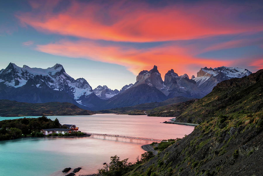 Sunset over Lago Pehoé